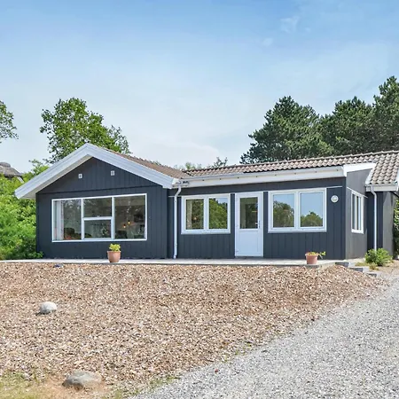 Holiday home 4 Bedroom Amazing In